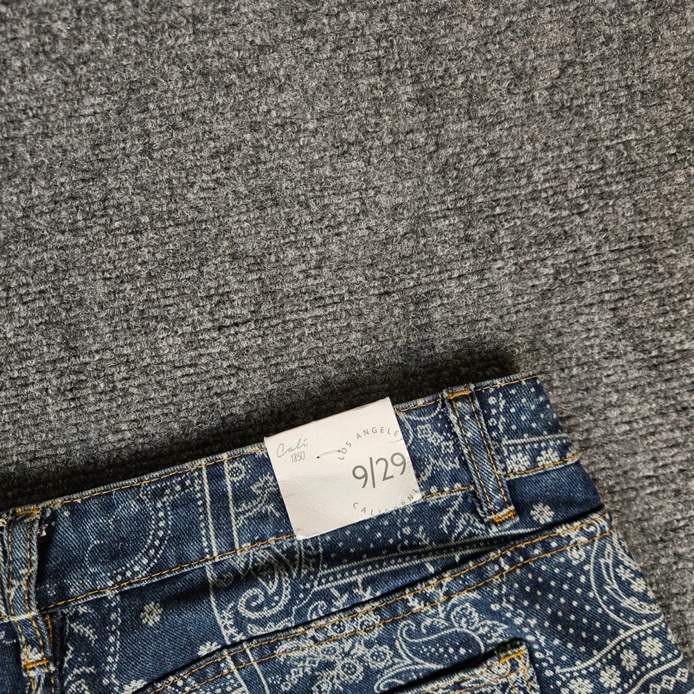 Cali 1850 Bandana Patchwork Wide Leg Jeans Blue White Paisley Print 9/29 NWT - Picture 14 of 14